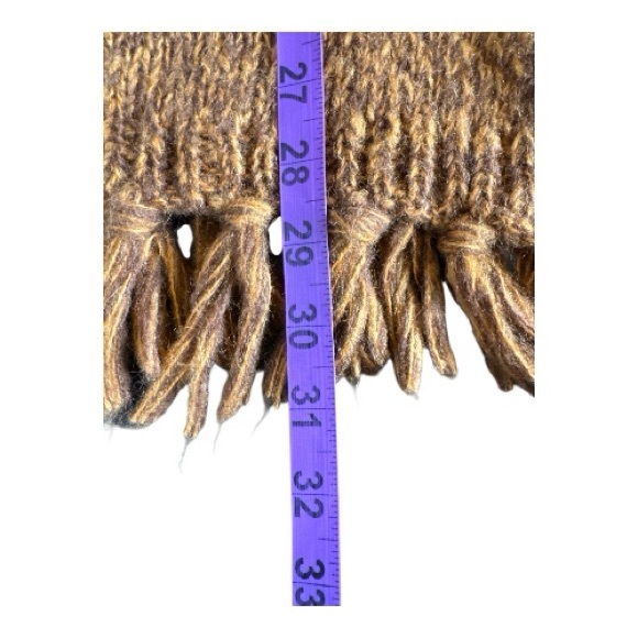 AMERICAN EAGLE OUTFITTERS Knit Poncho, One Size. - Picture 8 of 8